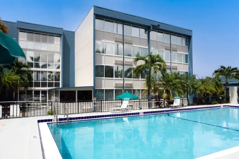 enVision Hotel Miami International Airport - Image 1