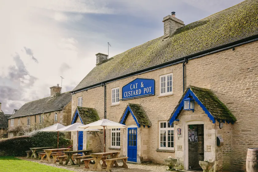 Cat and Custard Pot Inn - Image 1