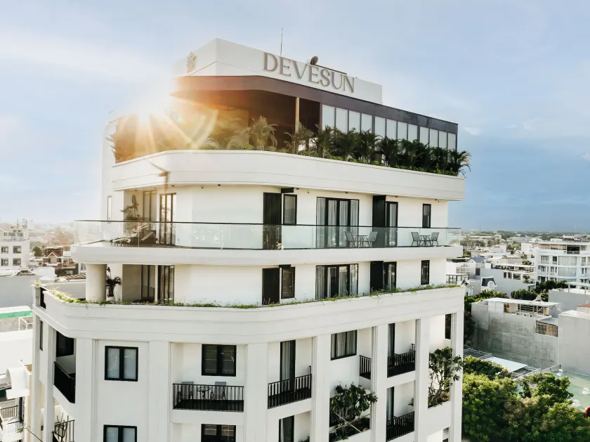 Devesun Hotel - Image 1