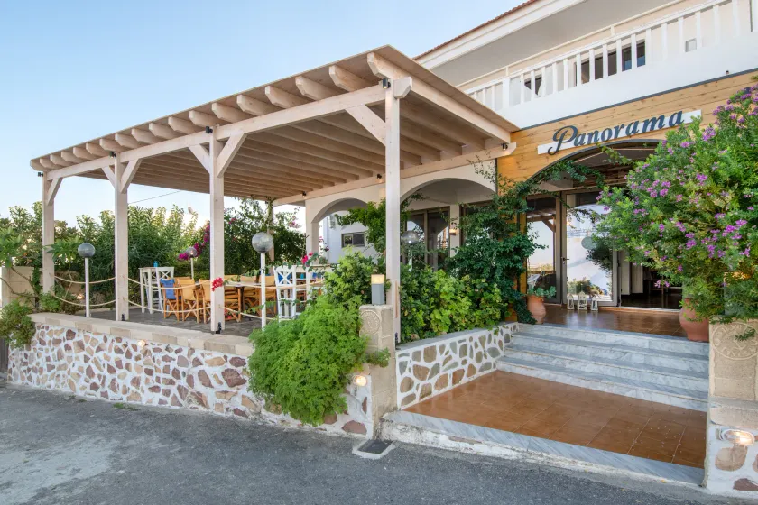 Panorama Gennadi Guest House & Bistrot - Image 1