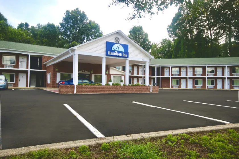 Hamilton Inn Jonesville I-77 - Image 1