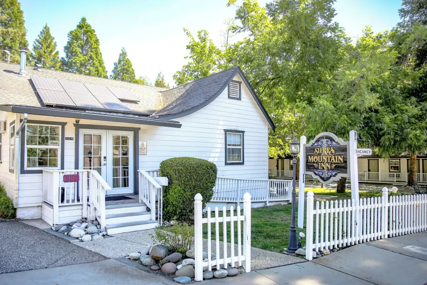 Sierra Mountain Inn - Image 1