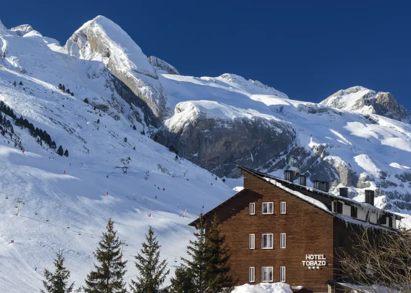 Hotel Tobazo - Image 1