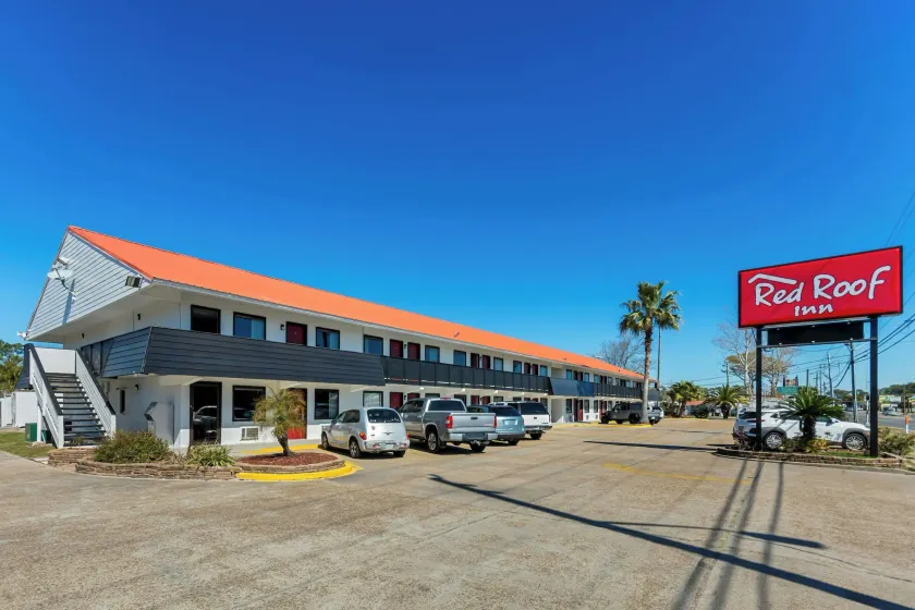 Red Roof Inn Panama City Beach - Image 1