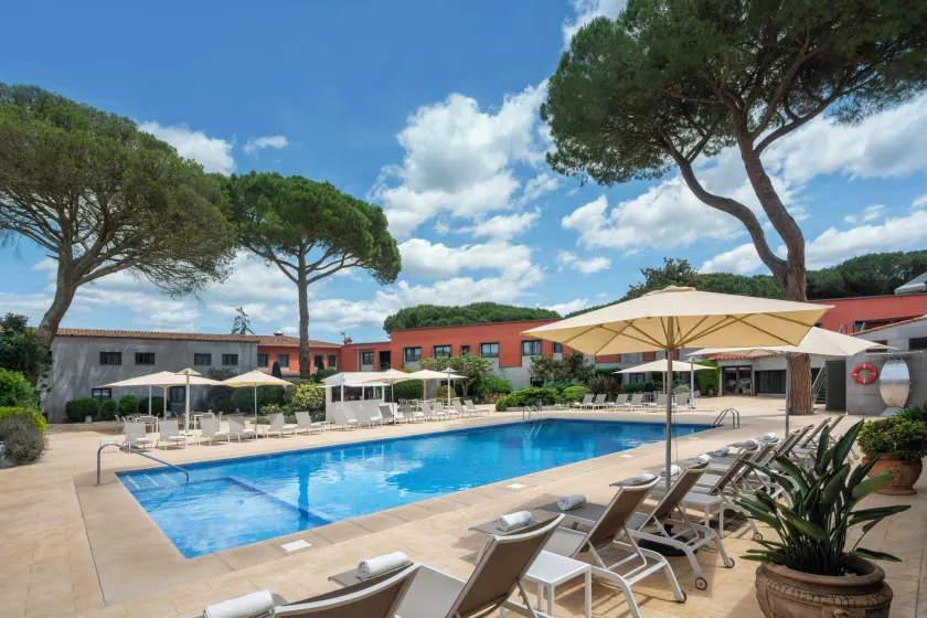 Salles Hotel Aeroport de Girona - Image 1