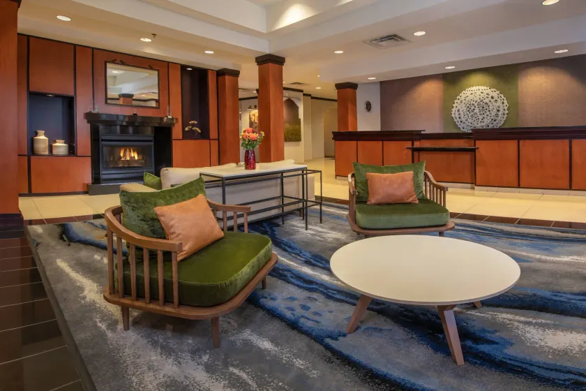 Fairfield Inn and Suites by Marriott Harrisonburg - Image 1