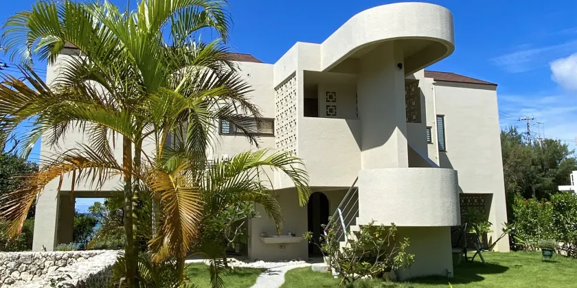 Akabana Inn - Image 1