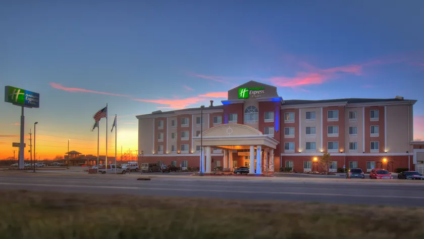 Holiday Inn Express Hotel and Suites Elk City by IHG - Image 1