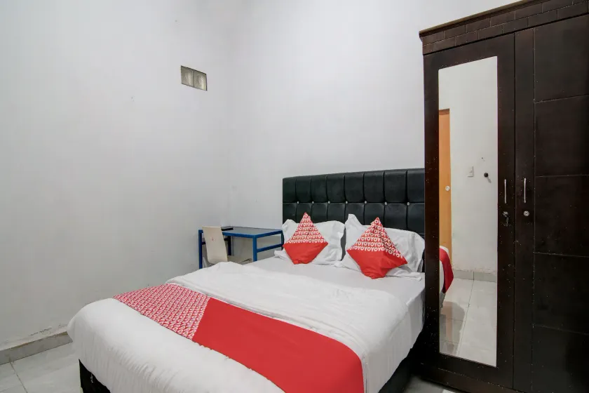 Hotel O Dinda Homestay Syariah - Image 1