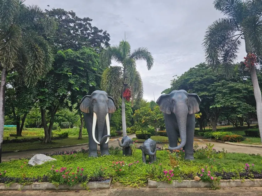 Kaengkrachan Diamond Green Resort - Image 1