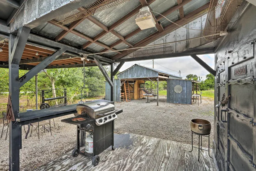Authentic Clewiston Home w/ Outdoor Game Area - Interiør
