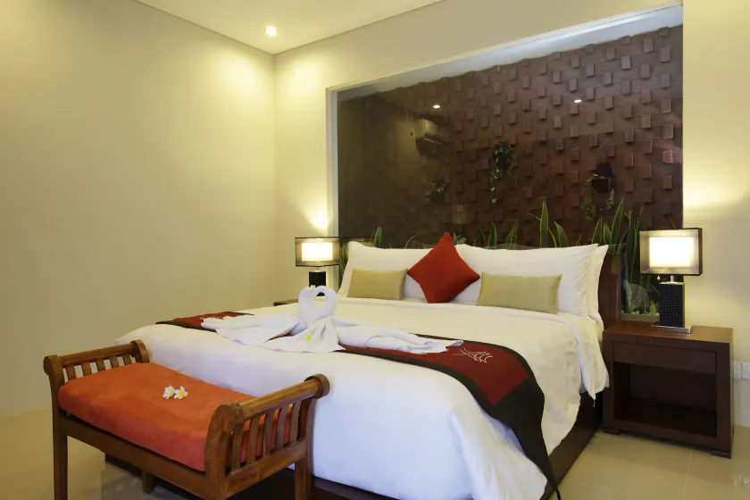 Royal Nyanyi Villa - Image 1