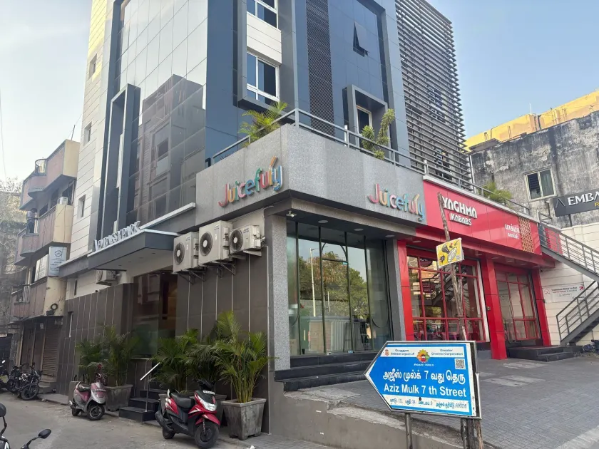 EMBASSY PARK - Near US consulate, Apollo hospital, Sankaranethralaya - Image 1