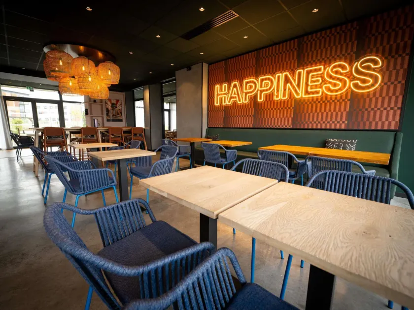 Ibis Styles Dijon Nord Valmy - Image 1