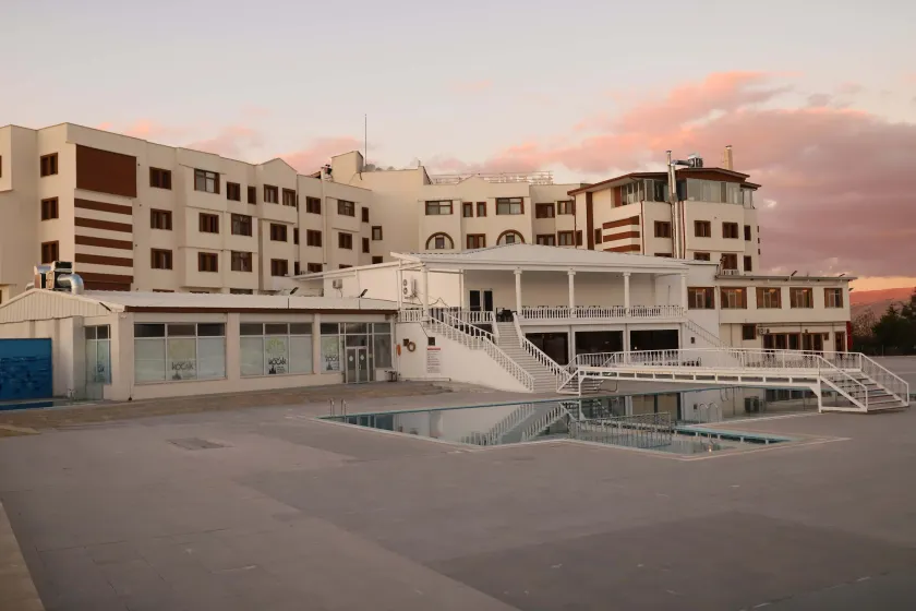 Emin Koçak Termal & Spa - Convention Center - Image 1