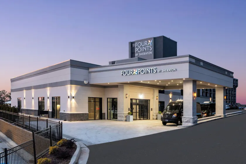 Four Points by Sheraton Atlanta Airport West - Image 1