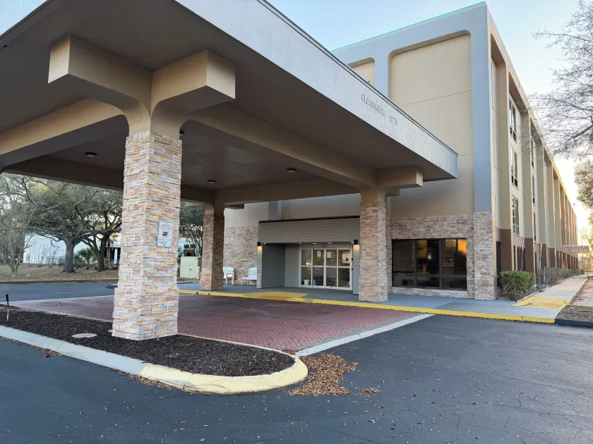 Wingate by Wyndham Jacksonville FL - Image 1