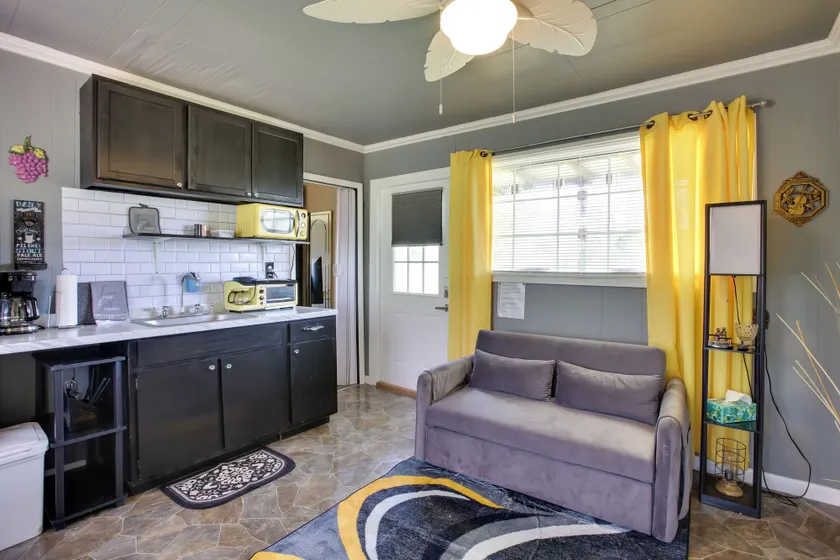5 Mi to Mt Vernon Shops: Peaceful Cottage! - Image 1