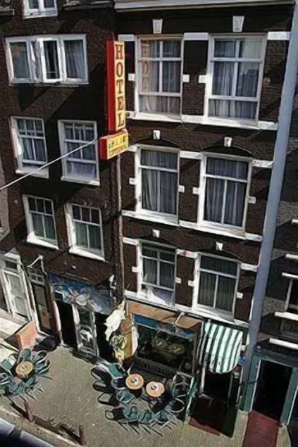 Amsterdam Hostel Uptown - Image 1