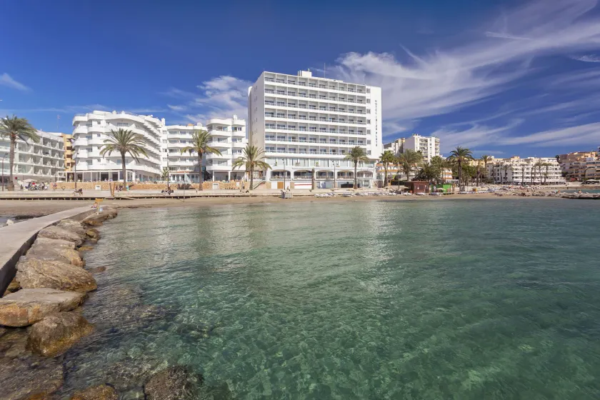 Hotel Ibiza Playa - Image 1