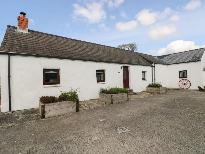 Hill Top Farm Cottage - Image 1