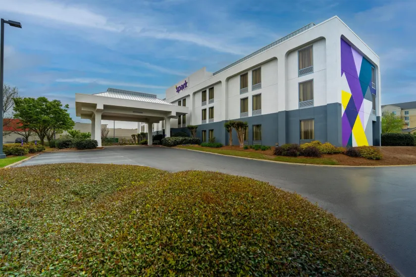 Spark by Hilton Atlanta Kennesaw Town Center - Image 1