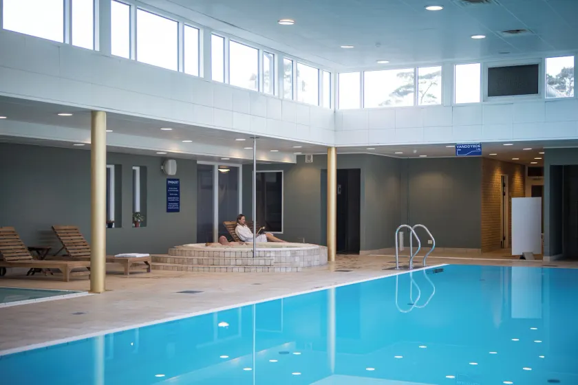 Hotel Marina & Apartments - Image 1