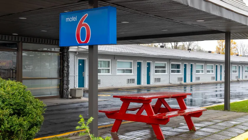 Motel 6 Cornwall, ON - Image 1