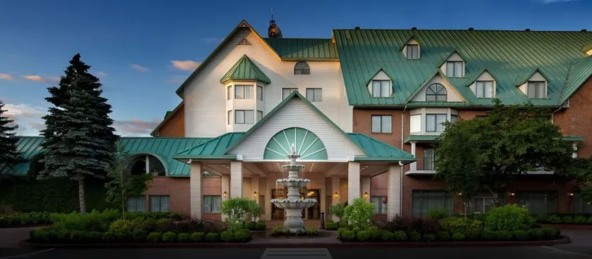 Chateau Vaudreuil - Image 1