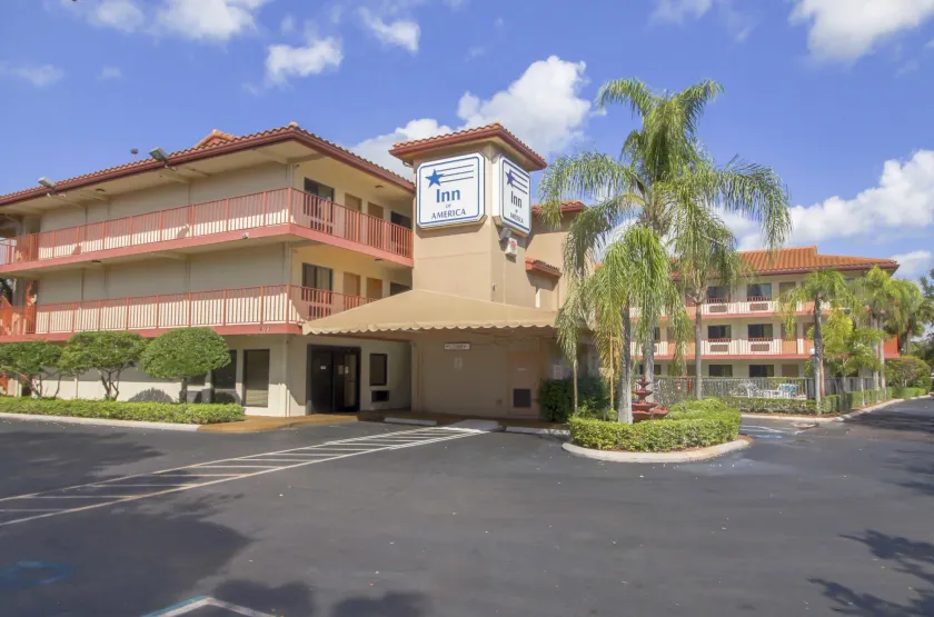Inn of America - Image 1