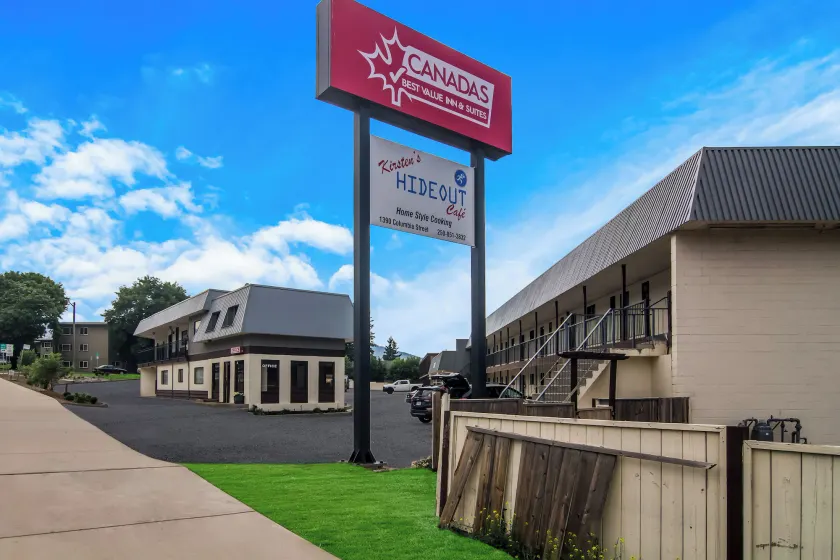 Canadas Best Value Inn & Suites Kamloops - Image 1