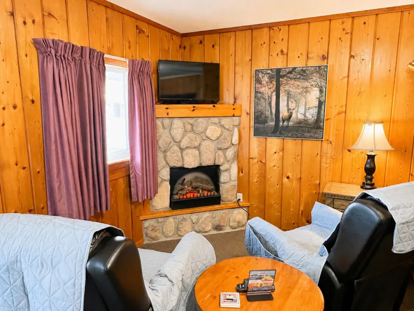 Cedars Motel - Image 1