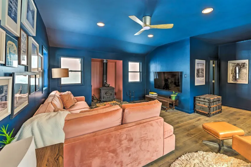 Vermont Ski Chalet ~ 5 Mi to Magic Mountain - Interior