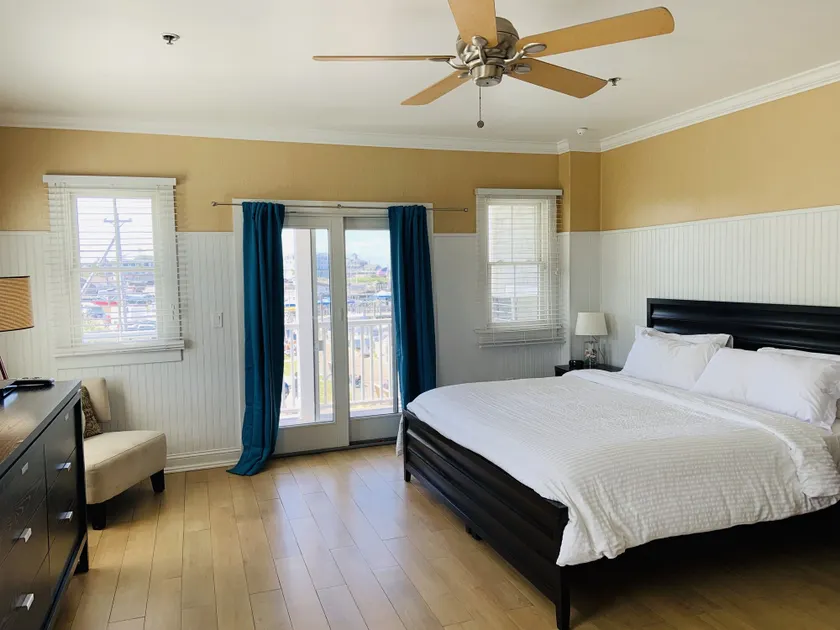 Ballard's Beach Resort - Image 1