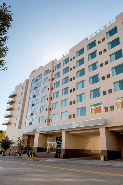 AC Hotel by Marriott Cincinnati at The Banks - Image 1