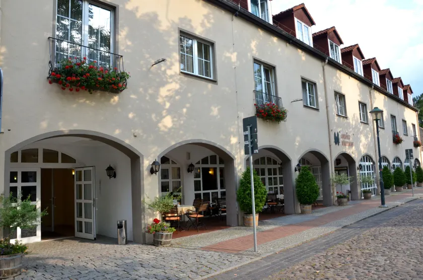 Hotel Landhaus Wörlitzer Hof - Image 1