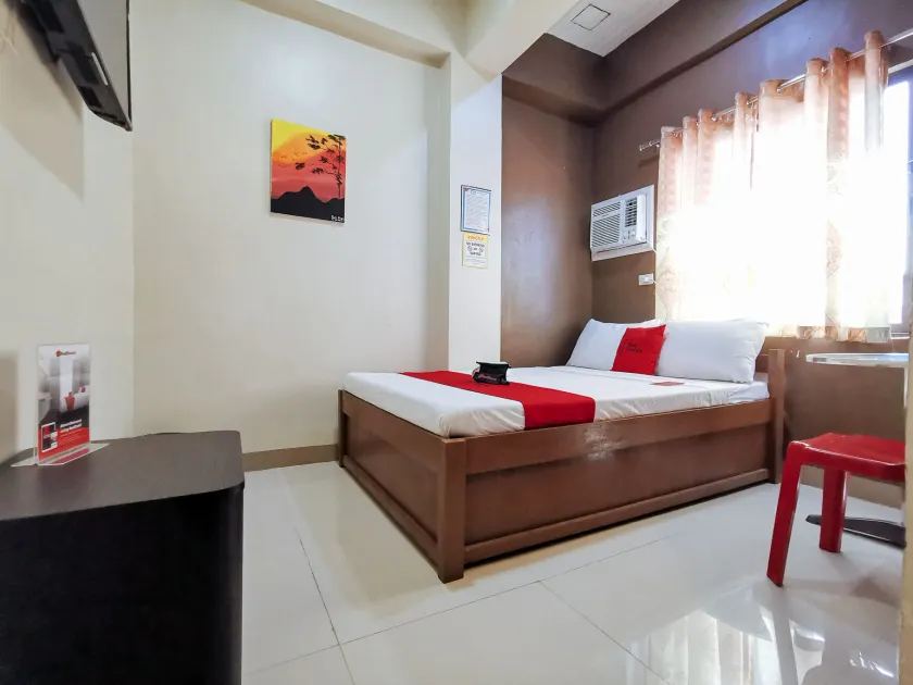 RedDoorz near Gaisano Mall Gensan - Image 1