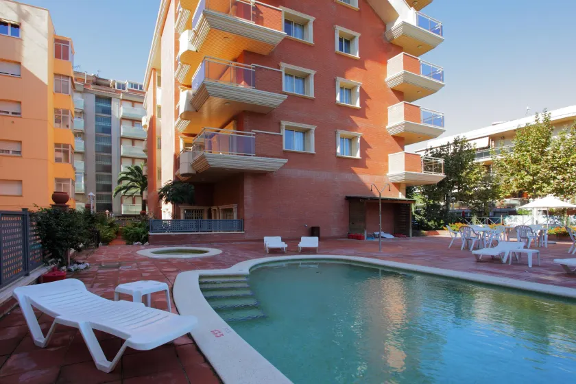 Apartamentos Imperial - Image 1