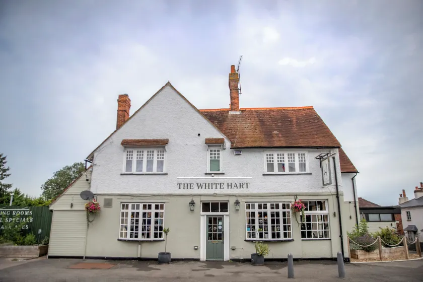 White Hart by Chef & Brewer Collection - Image 1