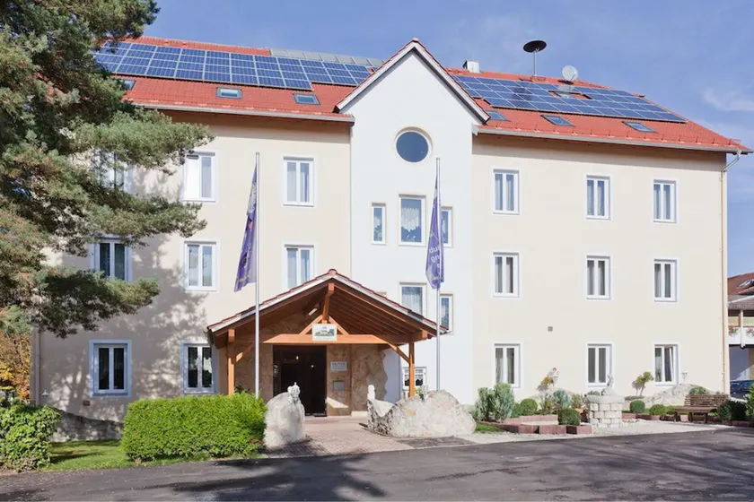 Resort Hotel Seebauer Gut Wildbad - Image 1