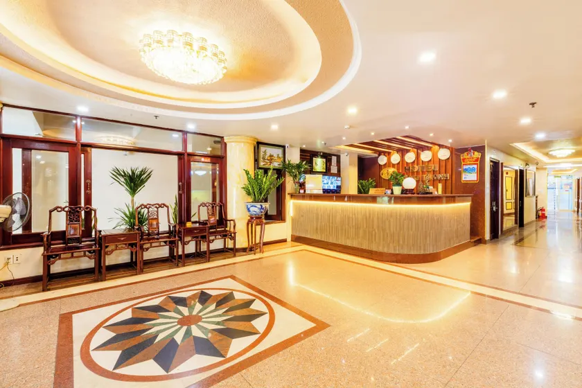 Hung Thanh Airport Hotel - Image 1