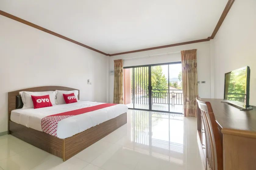 OYO 732 Juthamas Hotel - Image 1