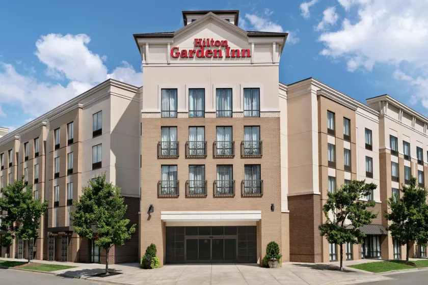 Hilton Garden Inn Charlotte/Ayrsley - Image 1