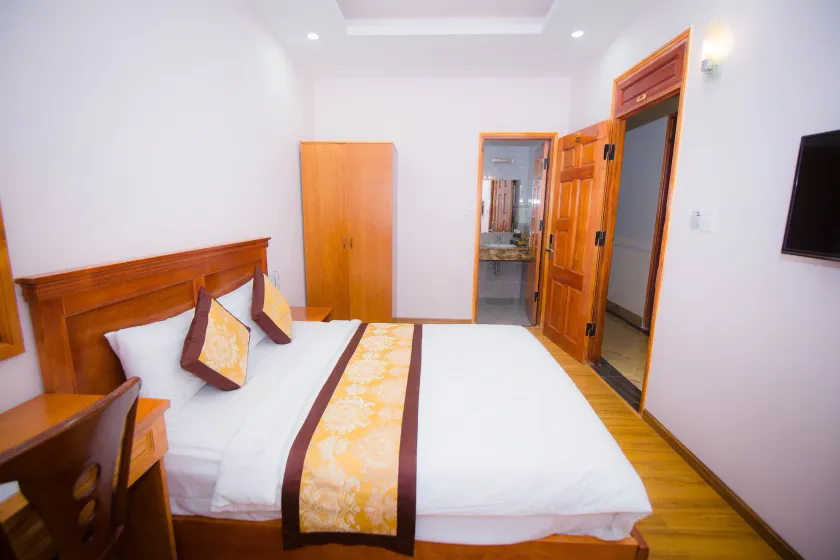 Hồng Tùng Hotel - Image 1