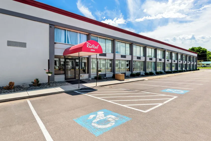 Red Roof Inn Cortland - Image 1