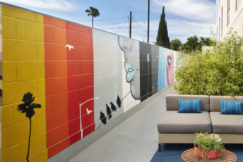 Kimpton Hotel Wilshire by IHG - Image 1