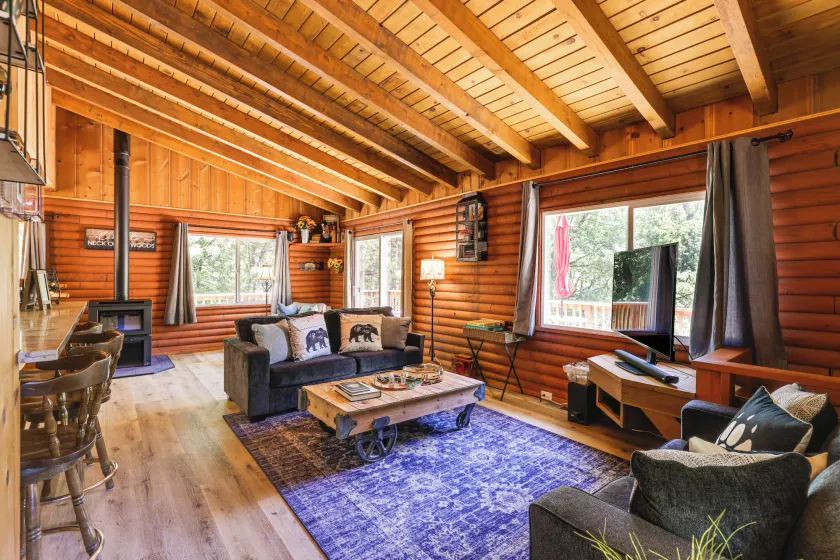 Sonora Hideaway Lake Access & Mountain Charm - Image 1