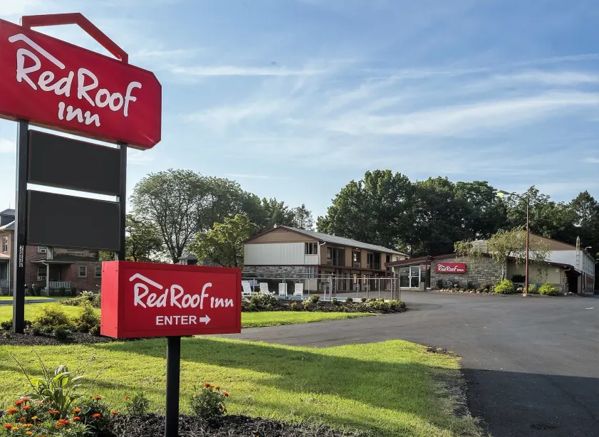 Red Roof Inn Lancaster Strasburg - Image 1
