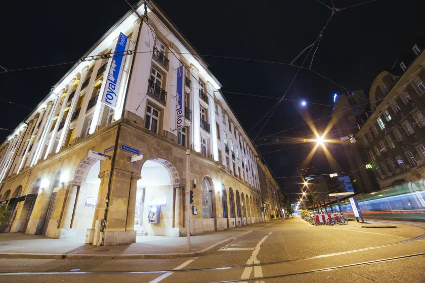 Royal Hotel - Urban Living - Image 1