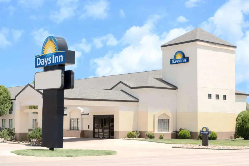 Days Inn by Wyndham Liberal KS - Image 1